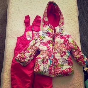 Weatherproof girls snow jacket and bib pants